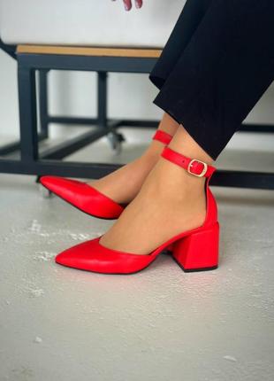 Стильні червоні туфлі на підборі 6 см