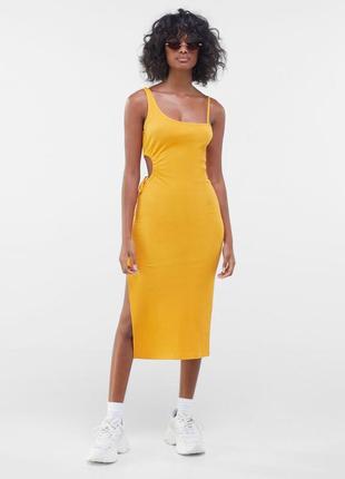 Сукня в рубчик bershka