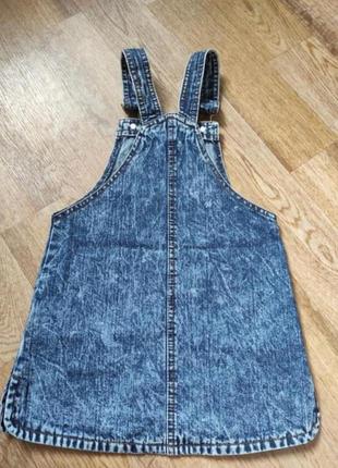 Джинсовий сарафан з нашивками плаття з деніму з кишенями