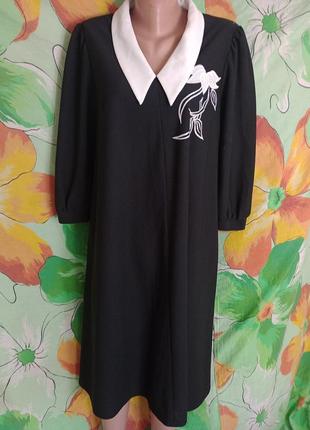 Сукня-трапеція вільного крою-плаття туніка-сорочка з білим відкладним коміром шифонова