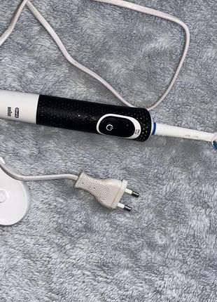 Зубна щітка електрична brain oral-b