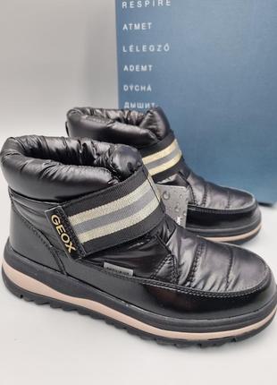 Зимові черевики geox adelhide 32,33,34,36