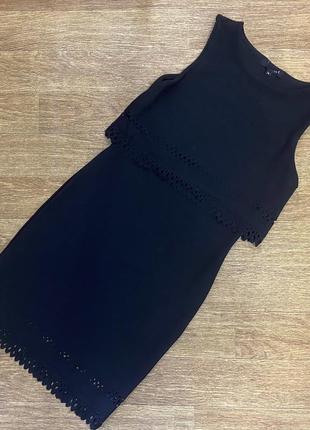 Базовое чёрное платье с перфорацией