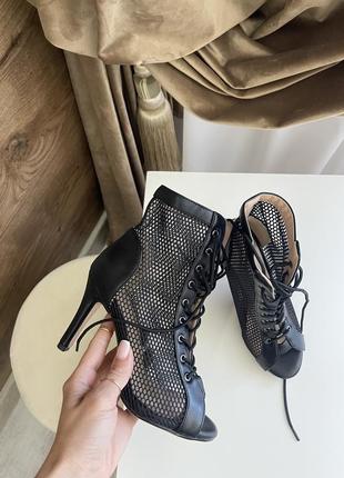 Dance shoes танцювальні туфлі 34 розмір (22 см устілка)