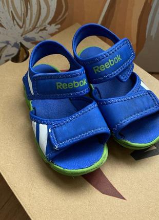 Босоножки reebok