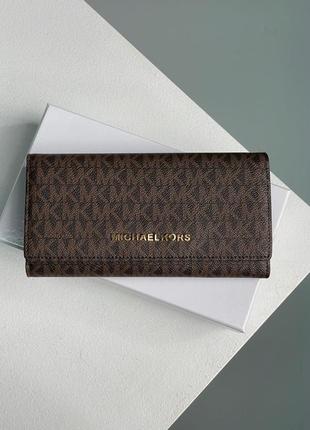 Кошелек michael kors jet set travel wallet brown logo