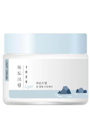 Легкий зволожувальний крем з морською водою round lab 1025 dokdo light cream 80 ml