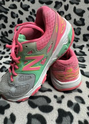 Кросівки жіночі new balance