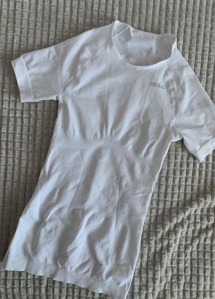 Спортивна футболка