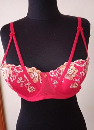 Бюстгальтер
