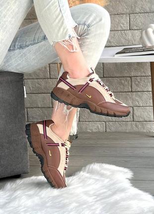 Жіночі кросівки jacquemus x nike air humara brown