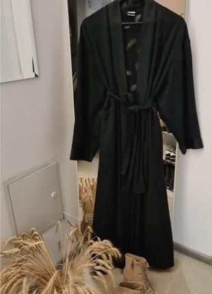 Невероятное и женственное шифоновое платье на запах от бренда lana crist