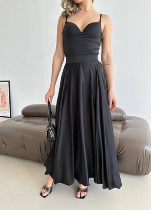 Очень стильная и удобная юбка из шелка, выглядит непревзойденно💘 подойдет идеально под ваш образ🌷