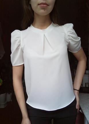 Белая блузка с рукавом фонарик, нарядная блузка, белая блузка минимализм, школьная блузка весенняя
