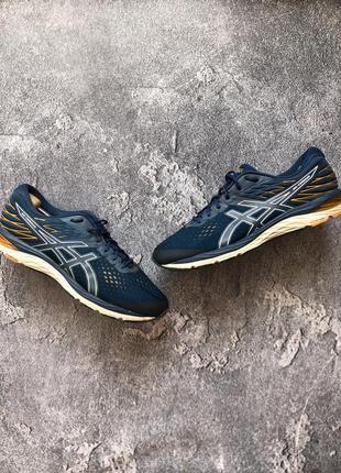 Чоловічі спортивні кросівки  - asics gel-cumulus 21