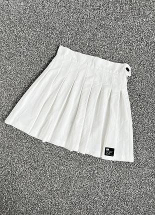Теннисная белая юбка bershka