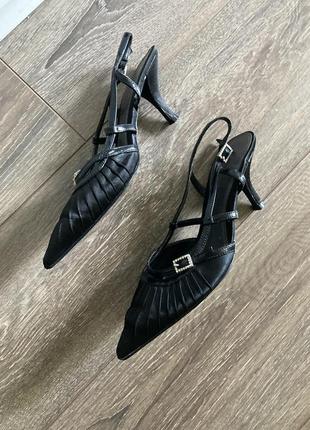 Graceland 38рр 25 см устілка ідеальні вечірні текстильні атлас туфлі босоніжки мюлі...