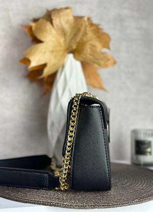 Черная сумка guess logo classic 4