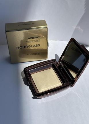 Hourglass ambient lighting powder diffused light 1,3г