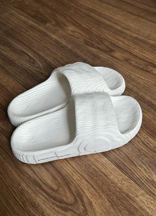 Шлепанцы adidas adilette