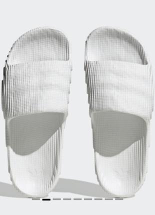 Шльопанці adidas adilette3 фото