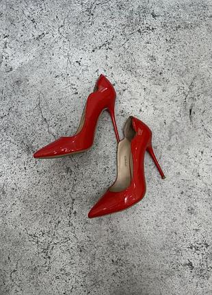 Каблуки/шпильки лаковые mary jane