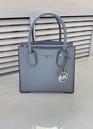 Блакитна сумка mercer medium blue michael kors
