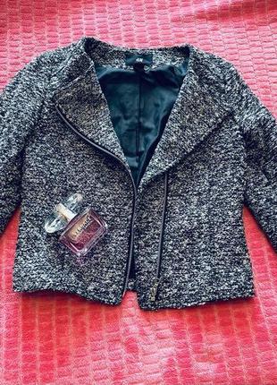 Жіночий жакет