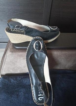 Босоніжки 41р