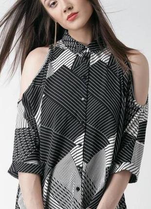 Рубашка с открытыми плечами