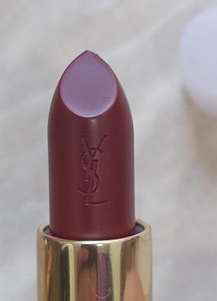 Помада для губ yves saint laurent rouge pur couture #32. без коробки.