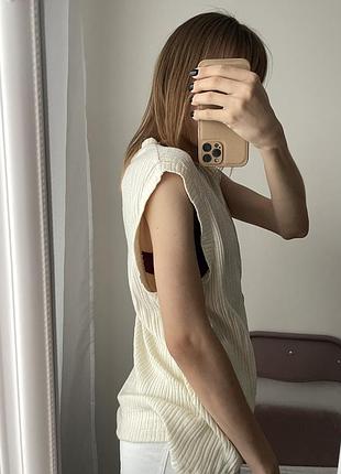 Бежева жилетка безрукавка pull and bear 4