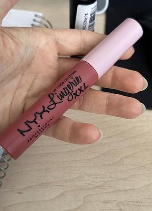 Nyx lingerie xxl strip’d down