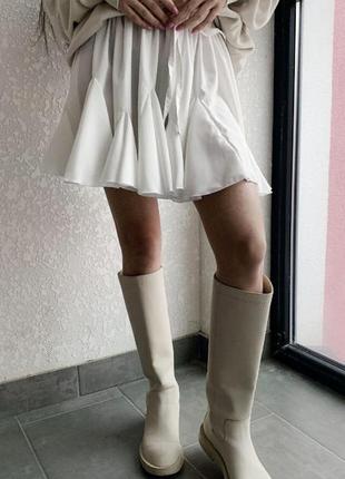 Спідниця міні з воланами рясна коротка юбка на високій посадці стильна базова чорна біла