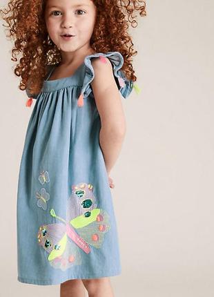 Неймовірна стильна бавовняна сукня з яскравим вишитим метеликом для дівчинки 2/3р m&s