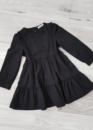 Красивое чёрное платье sinsay