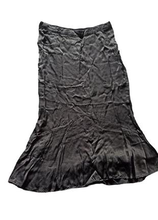 Черная шелковая миди юбка