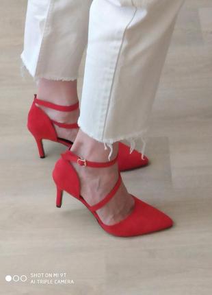 Туфли красного цвета 💯 хит сезона, новые,
