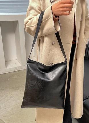 Якісний лаконічний чорний шопер жіноча сумка на плече тонка екошкіра тоут