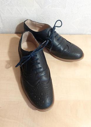 Женские темно-синие оксфорды на шнуровке