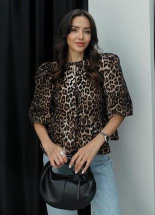 Блуза рубашка в леопардовый принт на завязках