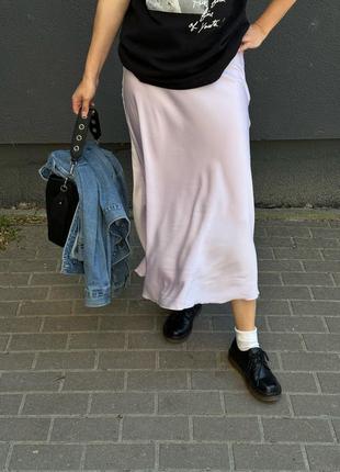 Сатиновая сиреневая юбка миди amisu, размер 36 s