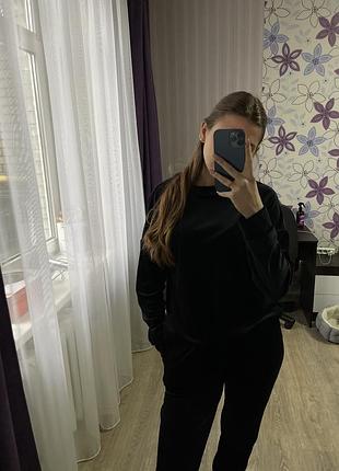 Велюровый костюм