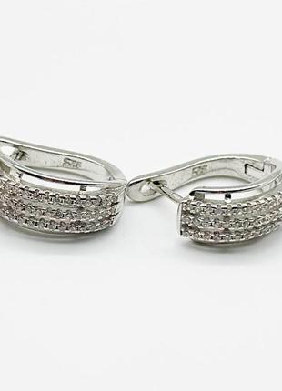 Серебряные серьги с фианитами