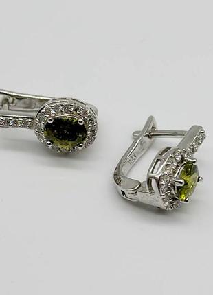 Серебряные серьги с фианитами