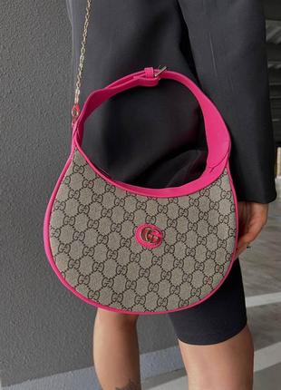 Жіноча сумка gucci half moon shaped beige/pink