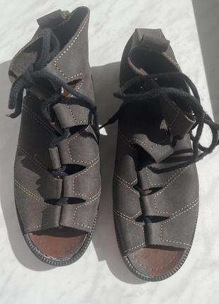 Босоножки сандалии кожаные размер 39