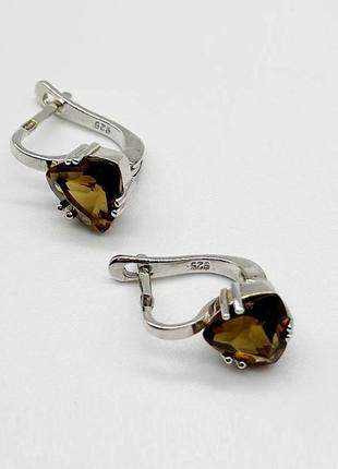 Серебряные серьги с фианитами