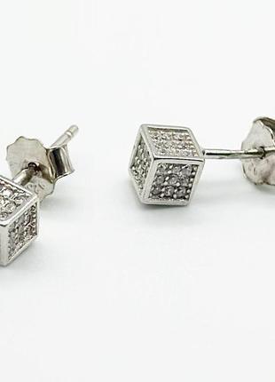 Серебряные серьги с фианитами