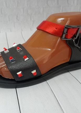 Босоніжки жіночі